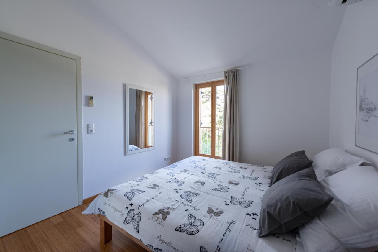 Casa Bamboo Apartment Banjole Bagian luar foto